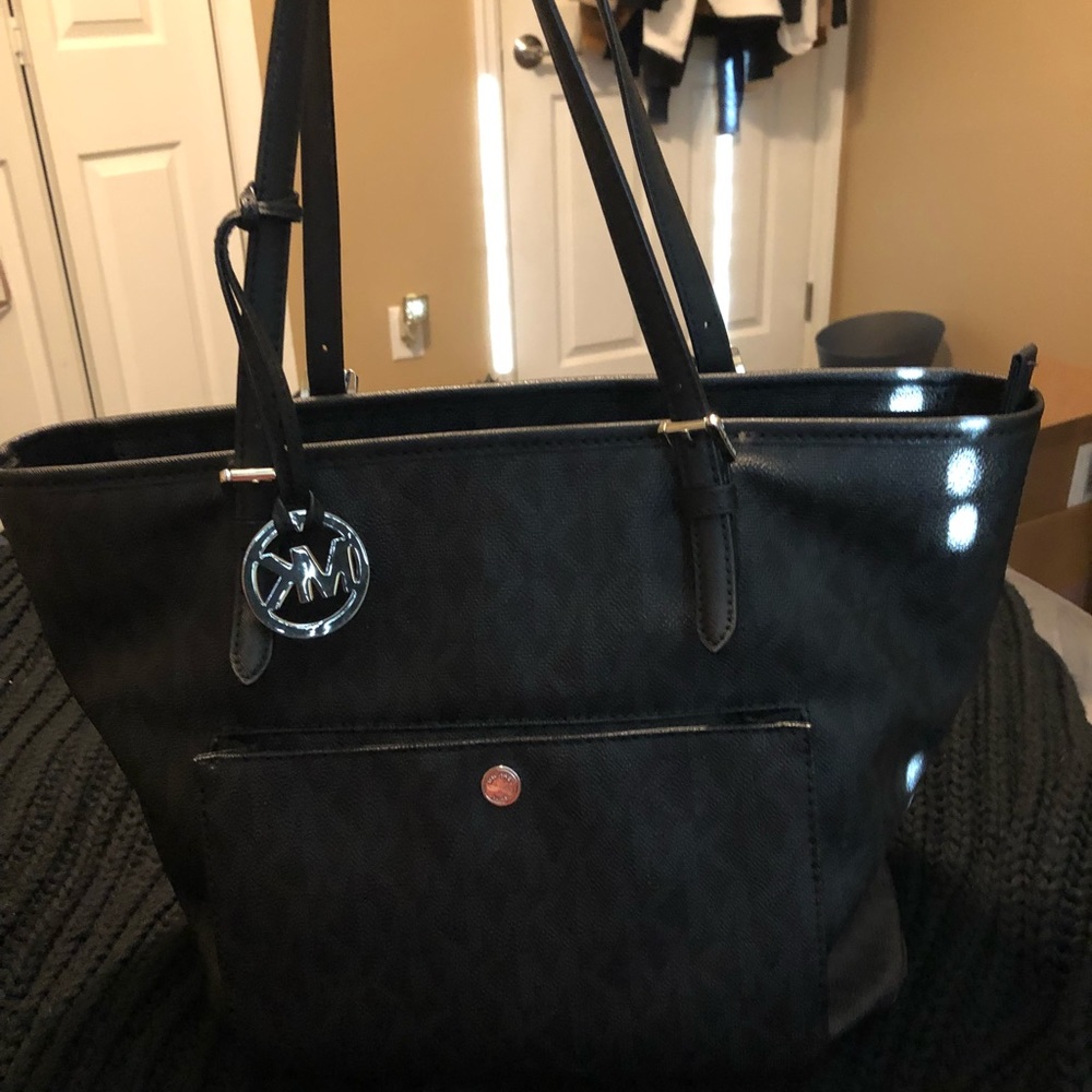 Michael kors jet set purse & wallet